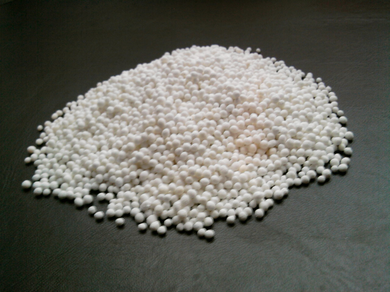 Potassium Nitrate Manufacturer Supplier Wholesale Exporter Importer Buyer Trader Retailer in Ghadhinagar Gujarat India